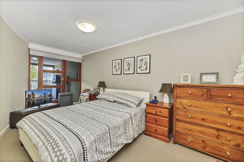 Photo - 51/18 Captain Cook Crescent, Griffith ACT 2603 - Image 6