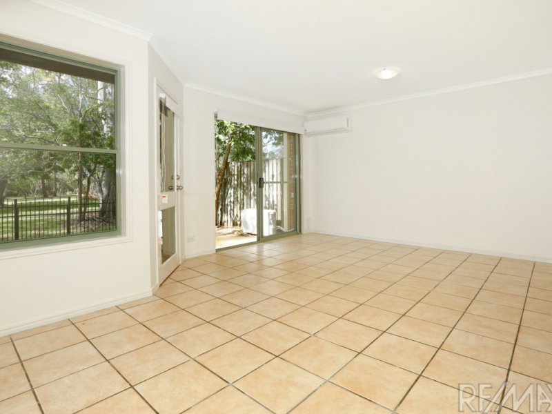 Photo - 51/18 Tallebudgera Creek Rd , Burleigh Heads QLD 4220 - Image 2