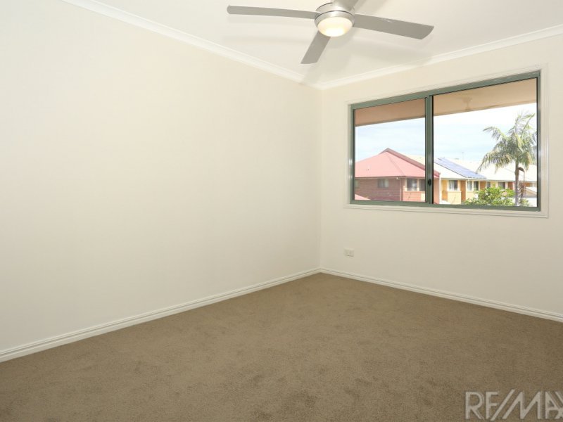 Photo - 51/18 Tallebudgera Creek Rd , Burleigh Heads QLD 4220 - Image 15