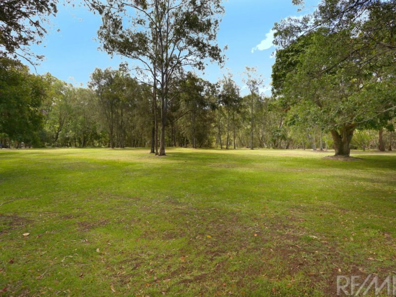 Photo - 51/18 Tallebudgera Creek Rd , Burleigh Heads QLD 4220 - Image 25