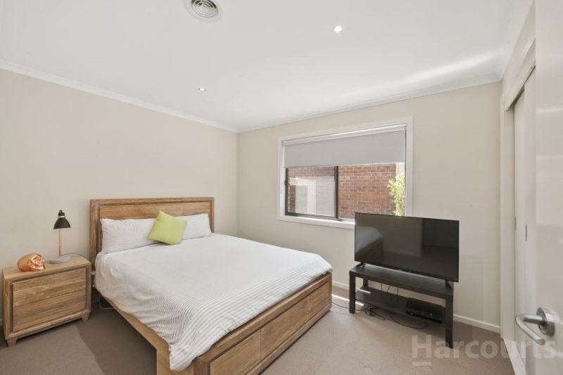 Photo - 5/119 Yarana Drive, Mount Helen VIC 3350 - Image 4