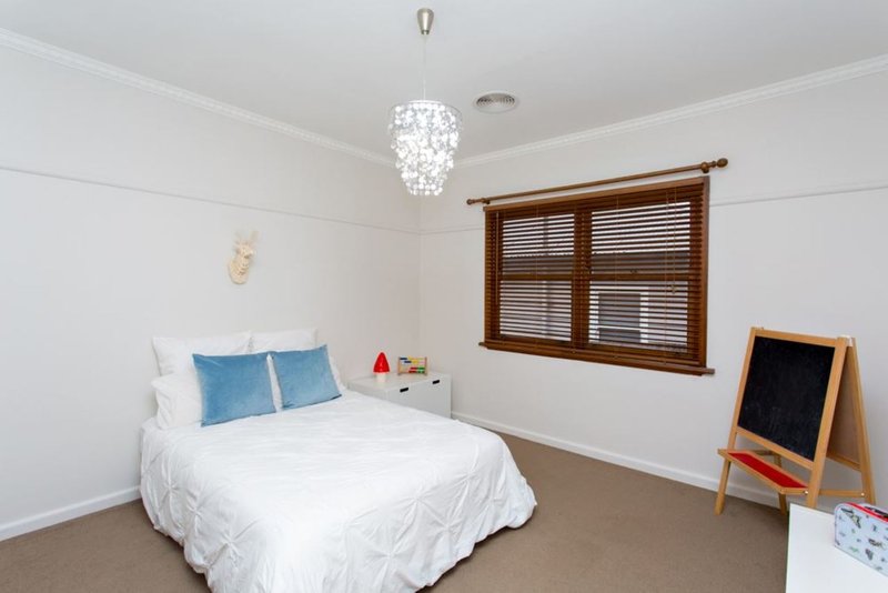 Photo - 511A Havelock Street, Soldiers Hill VIC 3350 - Image 6