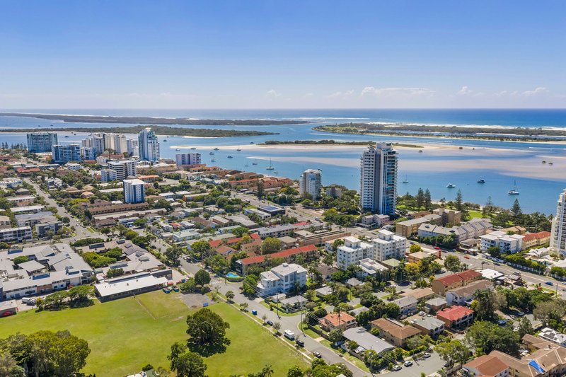 Photo - 5/12-14 Bradford Street, Labrador QLD 4215 - Image 18