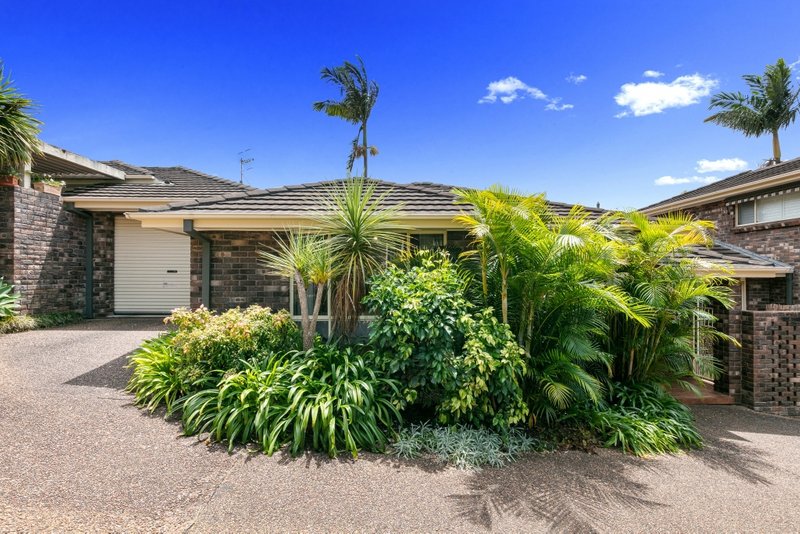 Photo - 5/12-14 Holmes Road, Terrigal NSW 2260 - Image 1