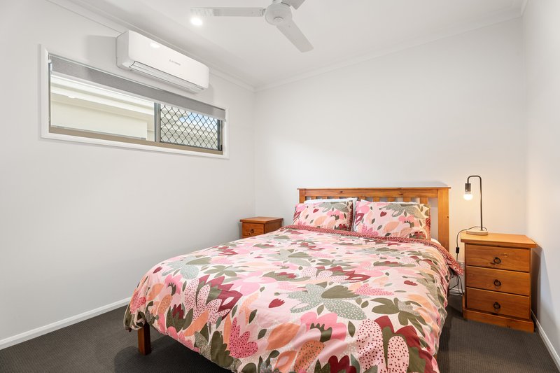 Photo - 5/12 Honiton Street, Torquay QLD 4655 - Image 8