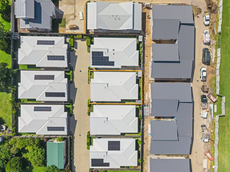 Photo - 5/12 Honiton Street, Torquay QLD 4655 - Image 16