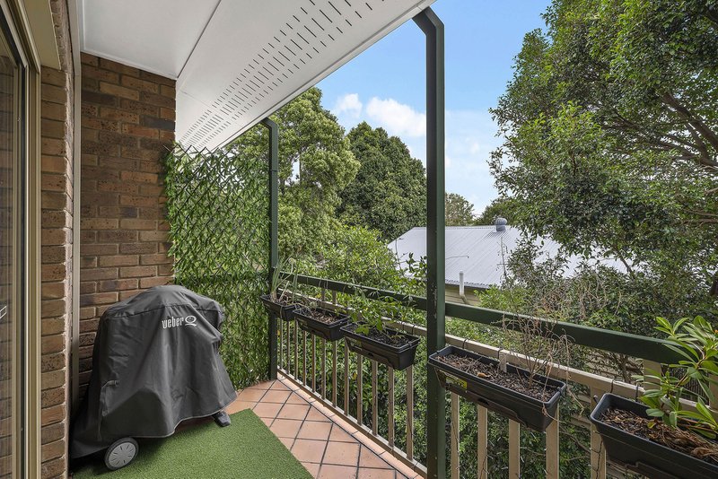 Photo - 5/12 Mclay Street, Coorparoo QLD 4151 - Image 6