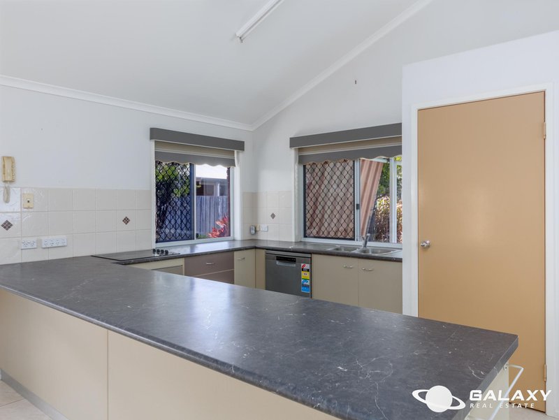 Photo - 5/12 Morshead Street, Avenell Heights QLD 4670 - Image 3