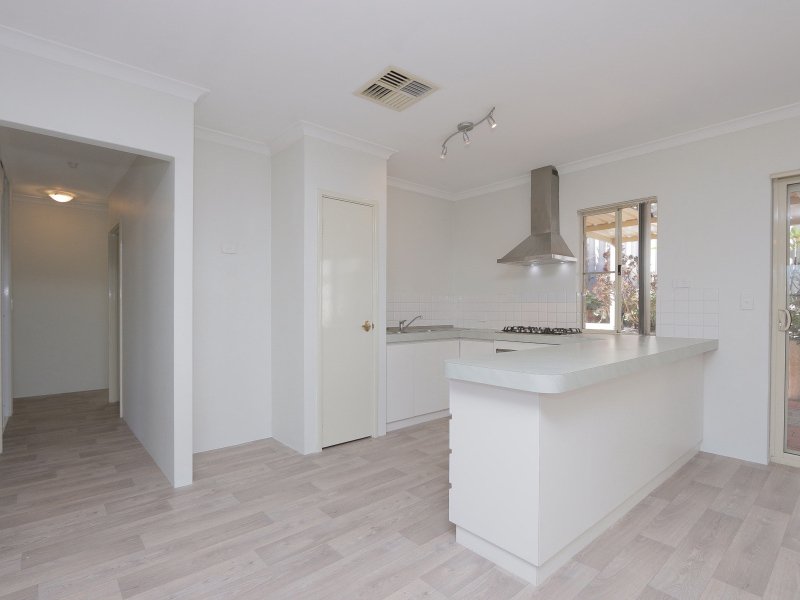 Photo - 5/12 Wyong Road, Bentley WA 6102 - Image 4