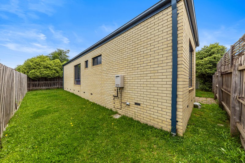 Photo - 5/120 Ahern Road, Pakenham VIC 3810 - Image 16