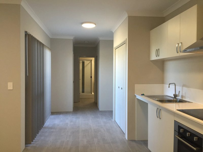 Photo - 5/120 Surrey Road, Rivervale WA 6103 - Image 5