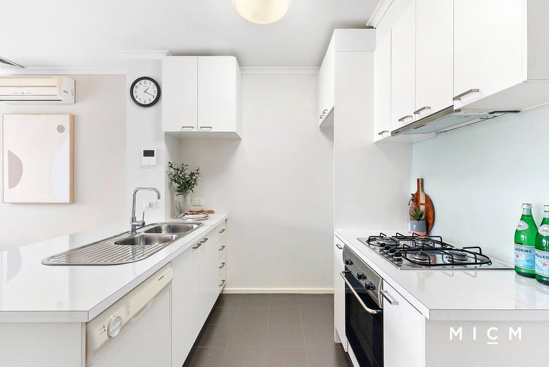 Photo - 512/148 Wells Street, South Melbourne VIC 3205 - Image 6