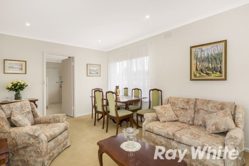 Photo - 5/1215 Riversdale Road, Box Hill South VIC 3128 - Image 3