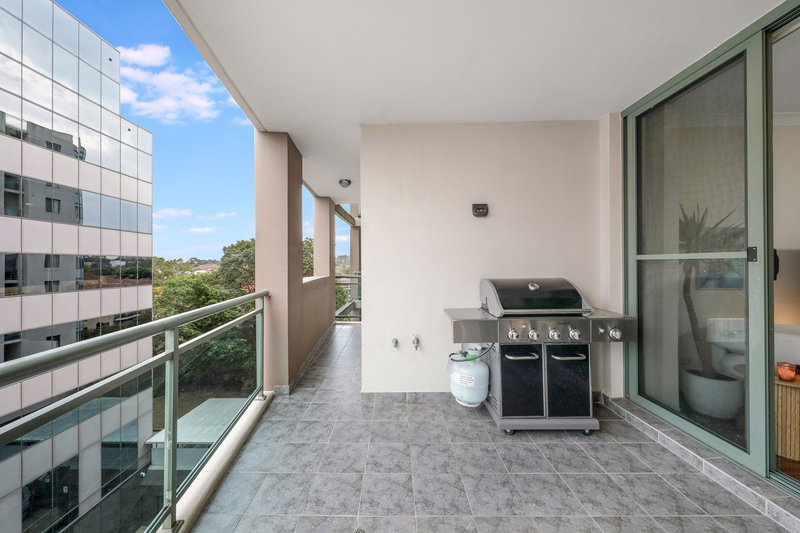 Photo - 512/16-20 Meredith Street, Bankstown NSW 2200 - Image 7