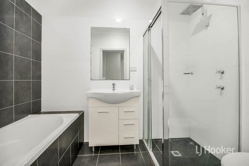 Photo - 5/122 Rooty Hill Road North, Rooty Hill NSW 2766 - Image 4