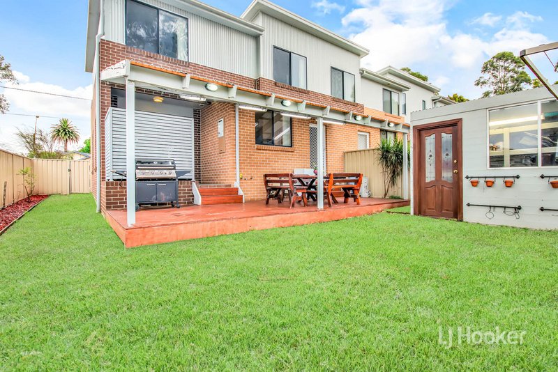 Photo - 5/122 Rooty Hill Road North, Rooty Hill NSW 2766 - Image 9