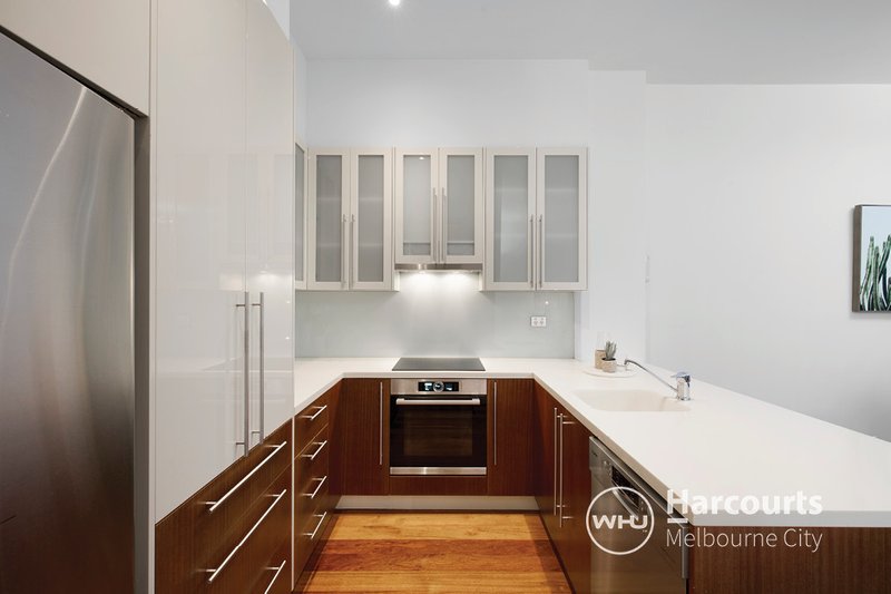 Photo - 512/238 Flinders Lane, Melbourne VIC 3000 - Image 2