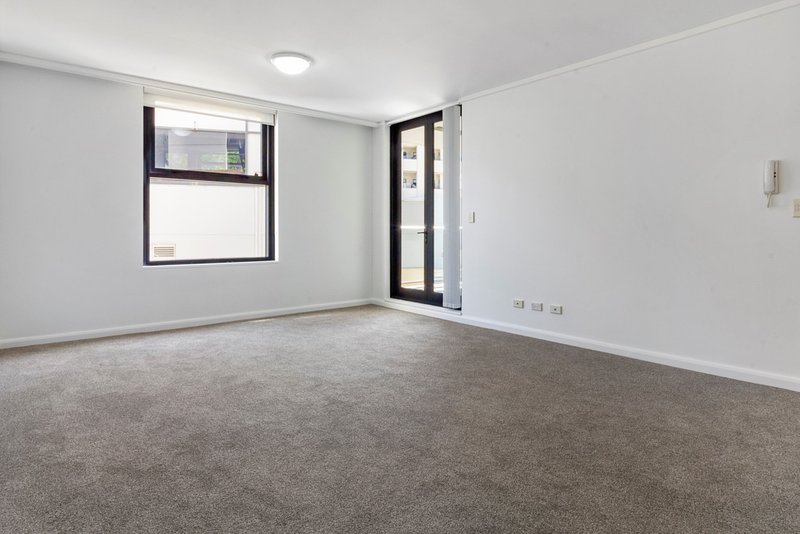 Photo - 512/70 Mountain Street, Ultimo NSW 2007 - Image 2