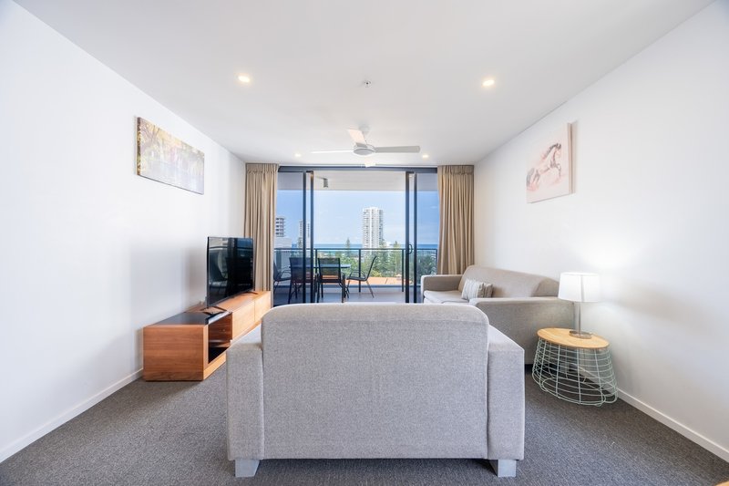 Photo - 51/2729 Gold Coast Highway, Broadbeach QLD 4218 - Image 7