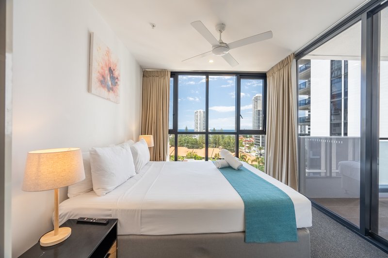 Photo - 51/2729 Gold Coast Highway, Broadbeach QLD 4218 - Image 9