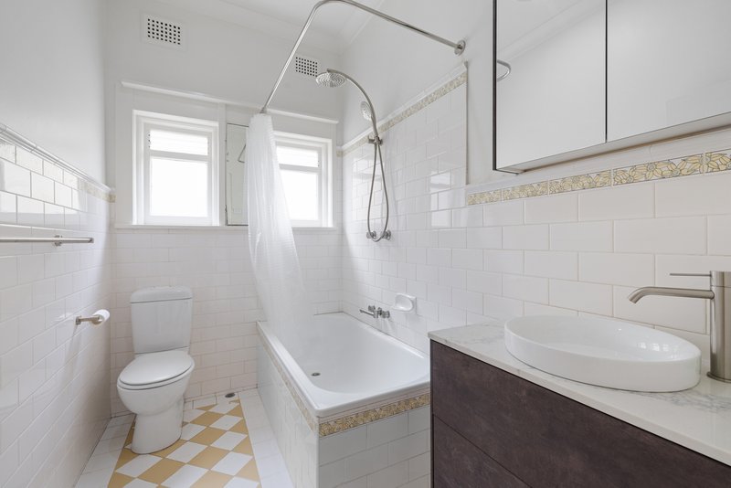 Photo - 5/129 Hastings Parade, North Bondi NSW 2026 - Image 5