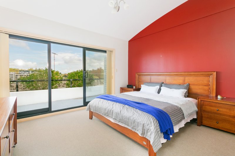 Photo - 5/13-15 Francis Street, Dee Why NSW 2099 - Image 3