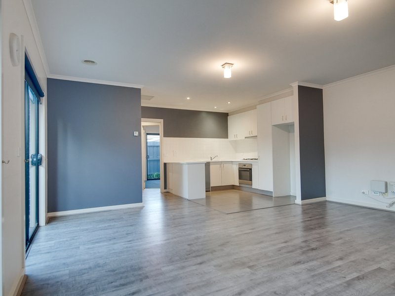 Photo - 5/13 David Street, Noble Park VIC 3174 - Image 3