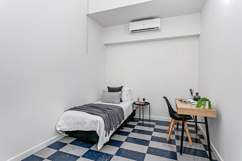 Photo - 5/13 Hutt Street, Adelaide SA 5000 - Image 1
