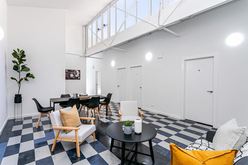Photo - 5/13 Hutt Street, Adelaide SA 5000 - Image 2