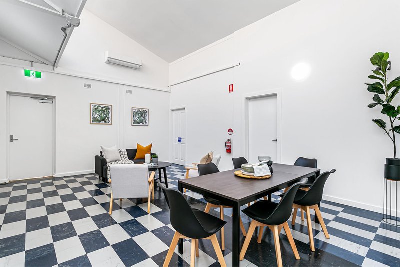 Photo - 5/13 Hutt Street, Adelaide SA 5000 - Image 3