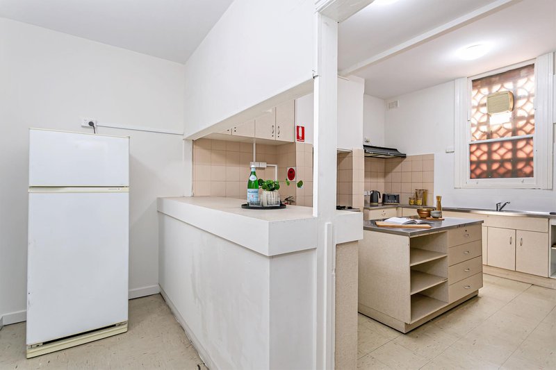 Photo - 5/13 Hutt Street, Adelaide SA 5000 - Image 4