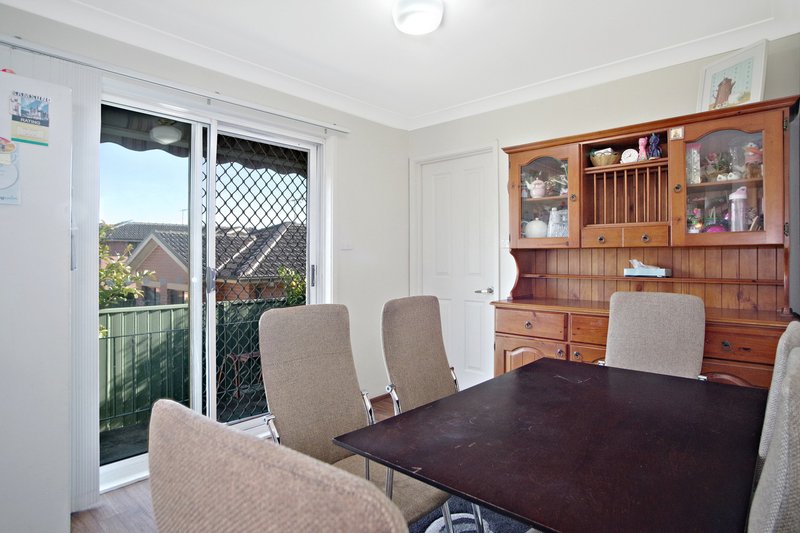 Photo - 5/13 Reddall St , Campbelltown NSW 2560 - Image 6