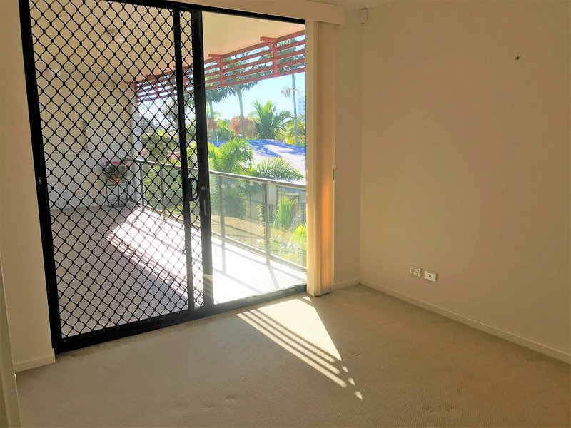 Photo - 5/13 Stephens St , Burleigh Heads QLD 4220 - Image 4