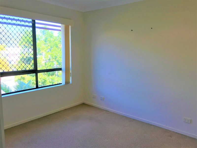 Photo - 5/13 Stephens St , Burleigh Heads QLD 4220 - Image 6