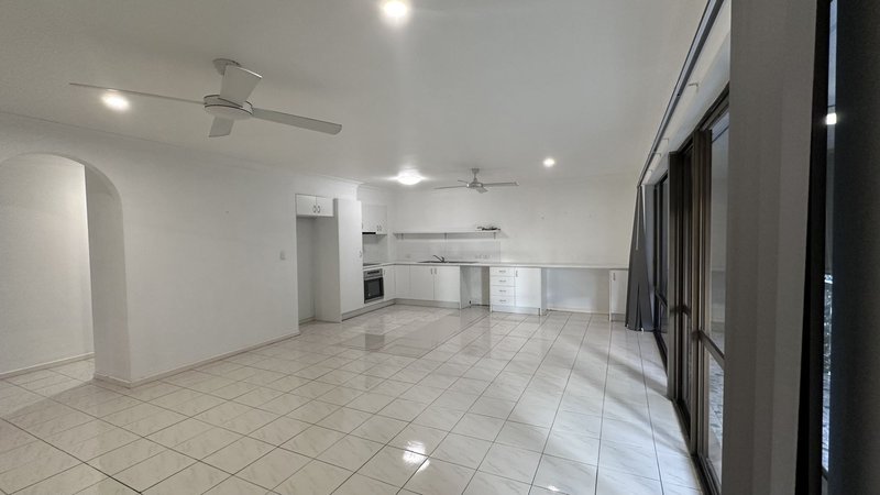 5/13 Surf Parade, Broadbeach QLD 4218