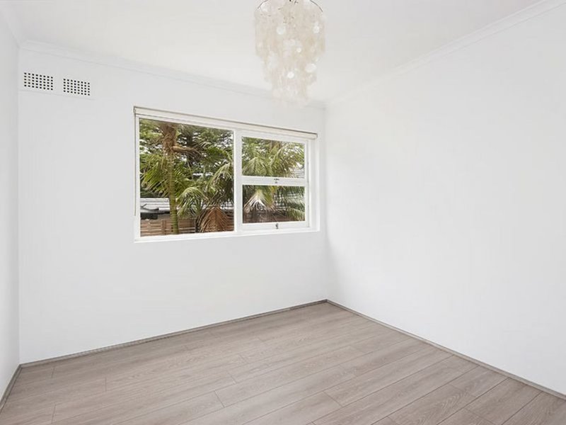 Photo - 5/13 Surfview Road, Mona Vale NSW 2103 - Image 2