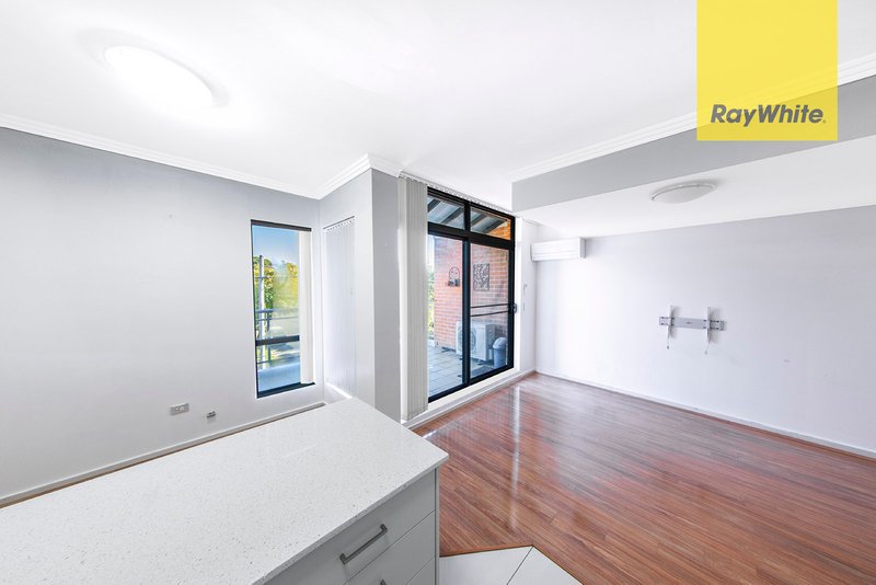 Photo - 5/130 Station Street, Wentworthville NSW 2145 - Image 4