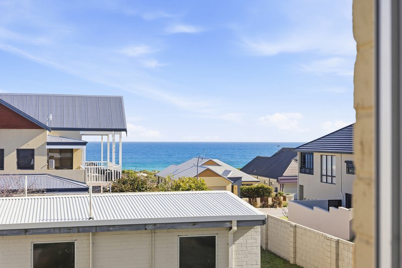 Photo - 5/131 Hastings Street, Scarborough WA 6019 - Image 2