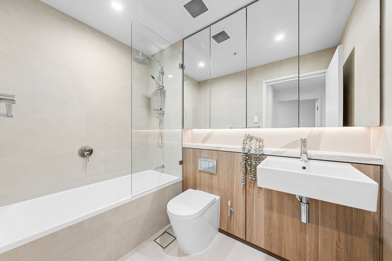 Photo - 513/10 Village Place, Kirrawee NSW 2232 - Image 8