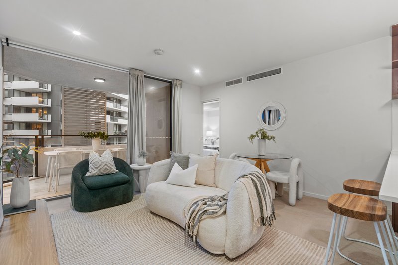 Photo - 513/16 Aspinall Street, Nundah QLD 4012 - Image 2