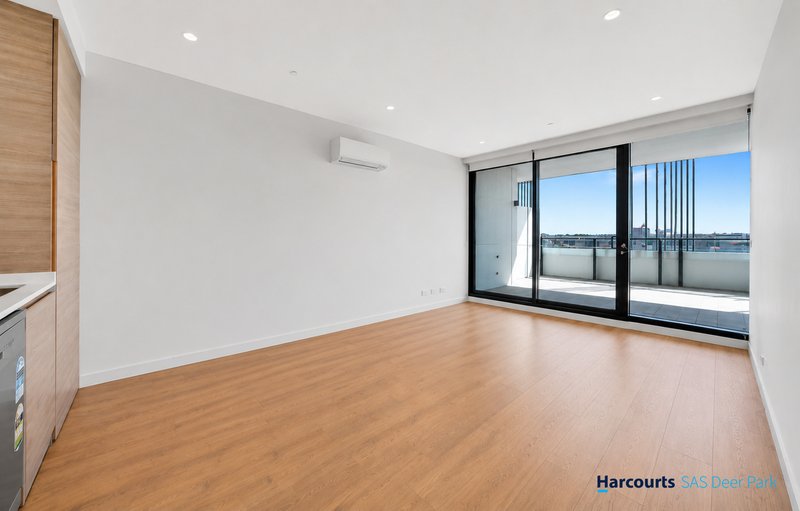 Photo - 513/188 Ballarat Road, Footscray VIC 3011 - Image 2