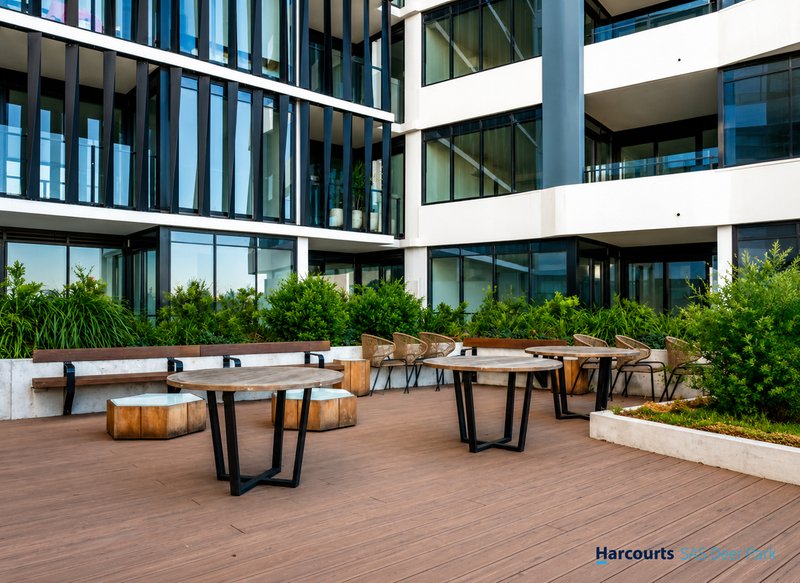 Photo - 513/188 Ballarat Road, Footscray VIC 3011 - Image 11