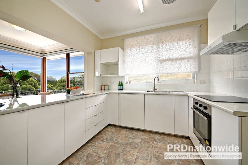 Photo - 5/132-134 Chuter Avenue, Ramsgate Beach NSW 2217 - Image 2