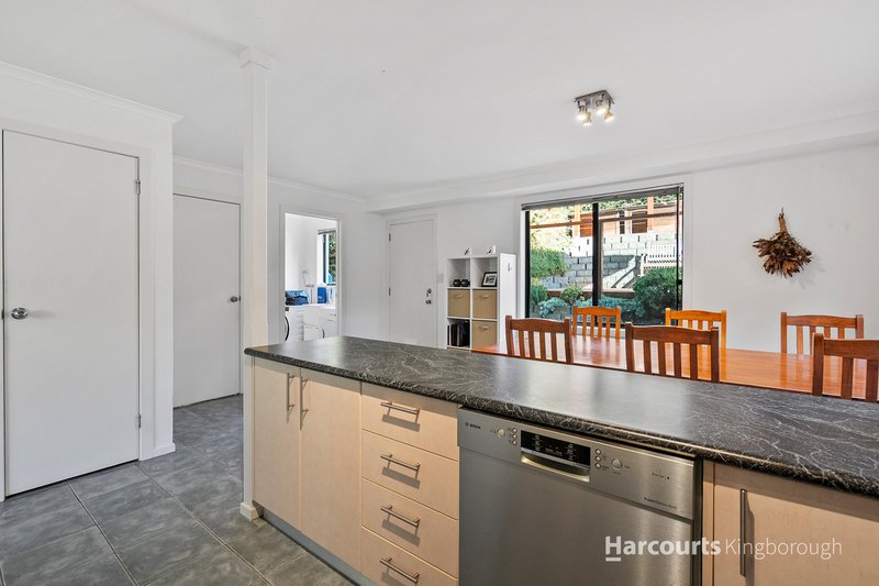 Photo - 5/132 Roslyn Avenue, Blackmans Bay TAS 7052 - Image 9