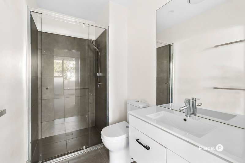 Photo - 513/22 Andrews Street, Cannon Hill QLD 4170 - Image 5