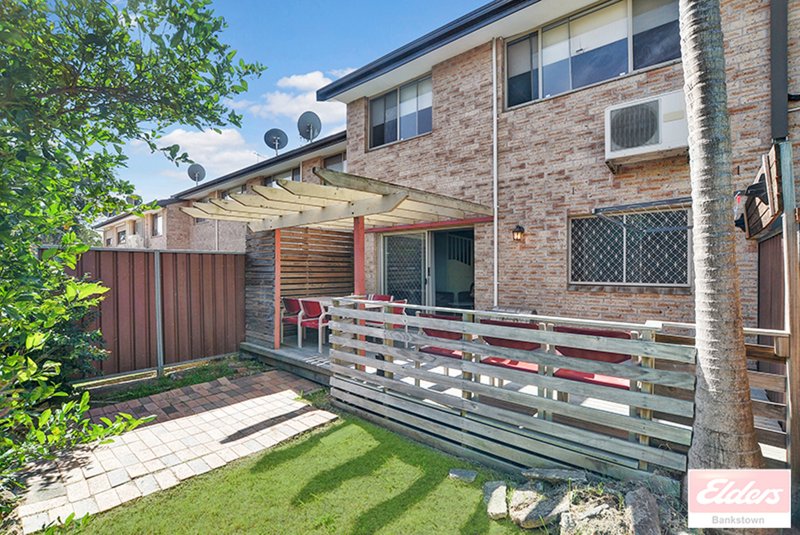 Photo - 5/135 Rex Road, Georges Hall NSW 2198 - Image 1