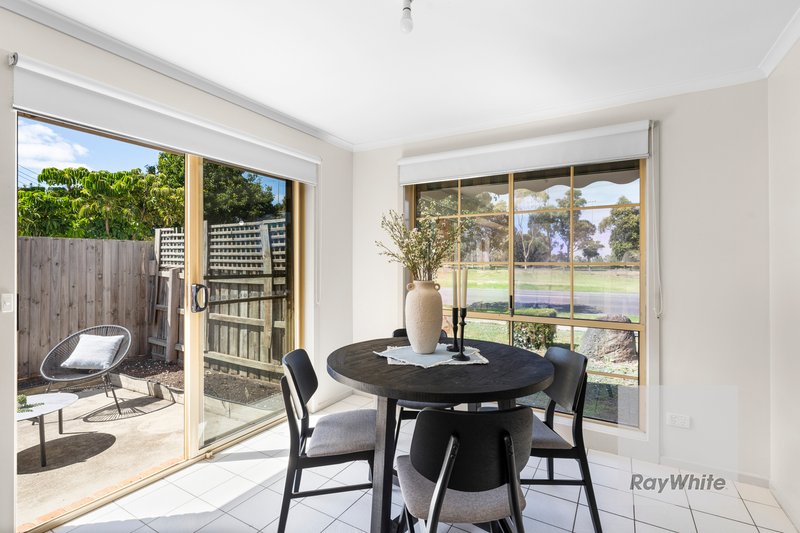 Photo - 5/136-138 Central Avenue, Altona Meadows VIC 3028 - Image 4