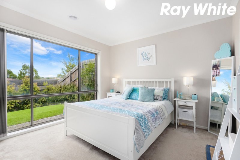 Photo - 5/137 Ahern Road, Pakenham VIC 3810 - Image 6