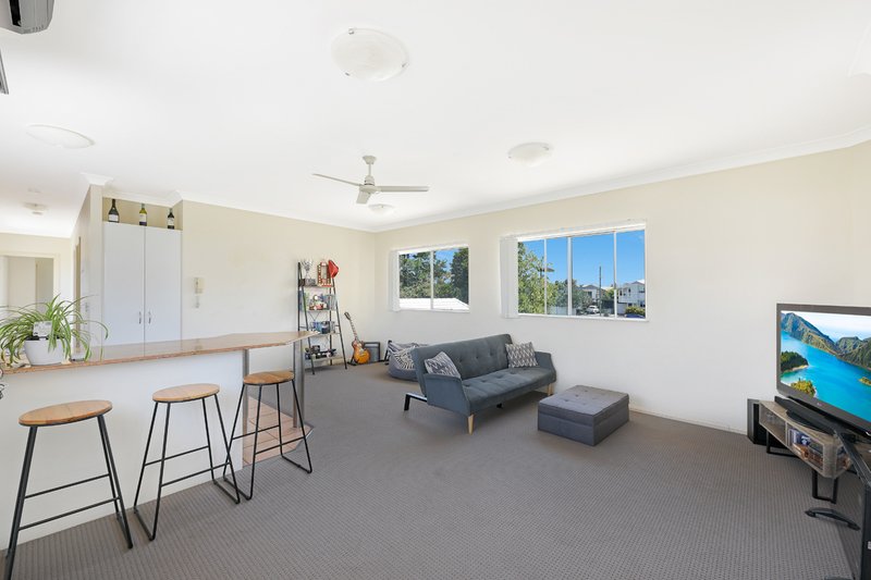 Photo - 5/137 Bradman Avenue , Maroochydore QLD 4558 - Image 2