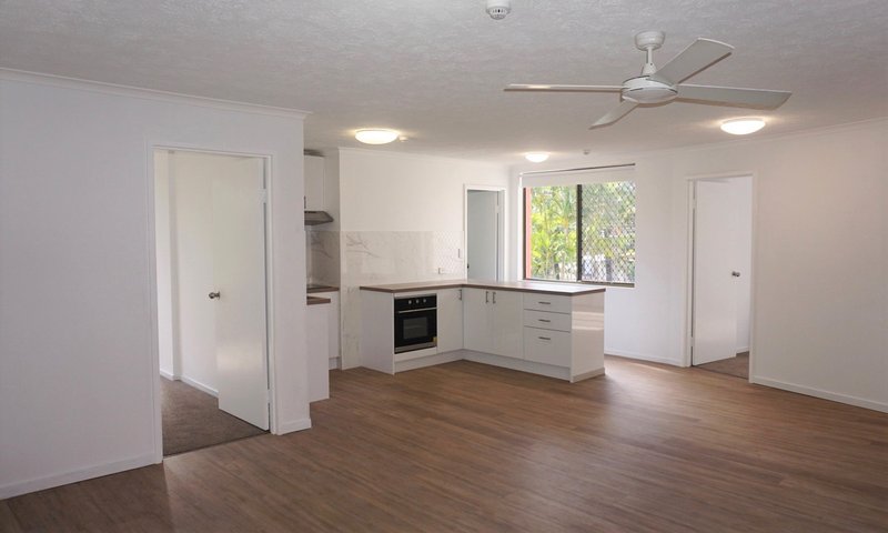 Photo - 51/38 Enderley Avenue, Surfers Paradise QLD 4217 - Image